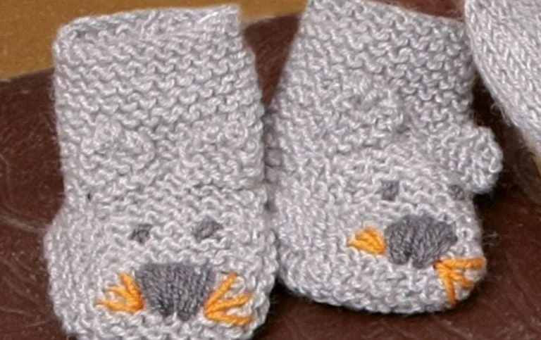 Lire la suite à propos de l’article Chaussons bébé au tricot : tuto avec modèle gratuit